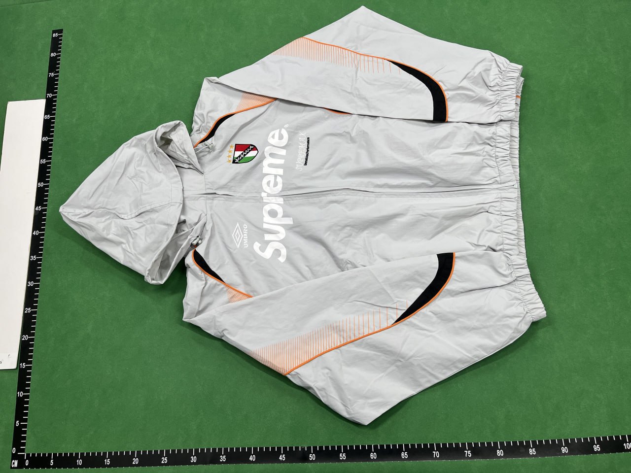 Kakobuy QC - Odziez - Supreme x Umbro